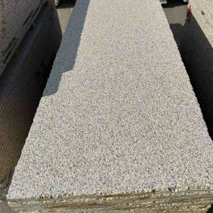 吴忠 黄金麻花岗岩荔枝面毛板，半成品