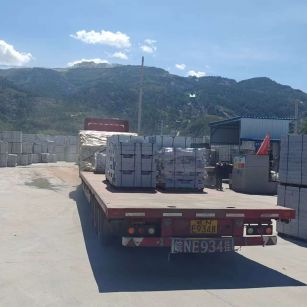 吴忠 芝麻白仿形路沿石，直形路沿石