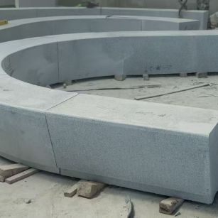 吴忠 芝麻白花岗岩光面弧形坐凳