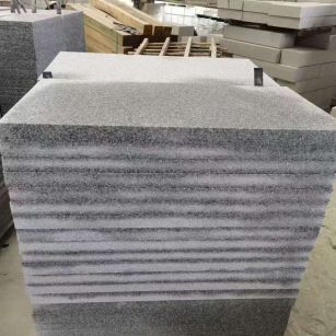 吴忠 芝麻白5公分火烧地铺成品，900*400，规格可定制