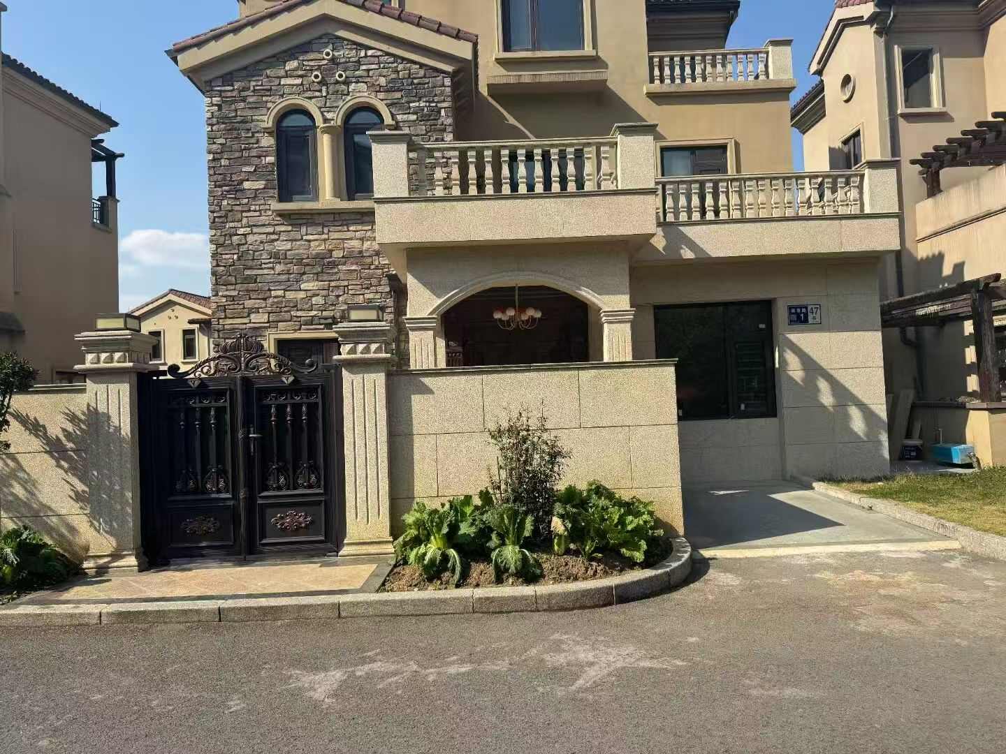 吴忠黄金麻别墅案例展示