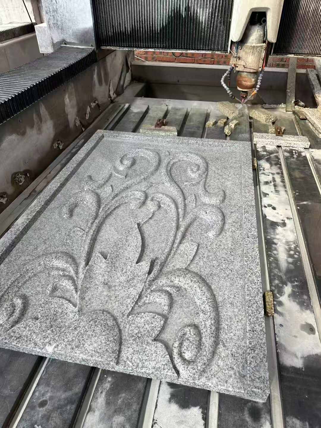 吴忠 白麻别墅干挂雕花板