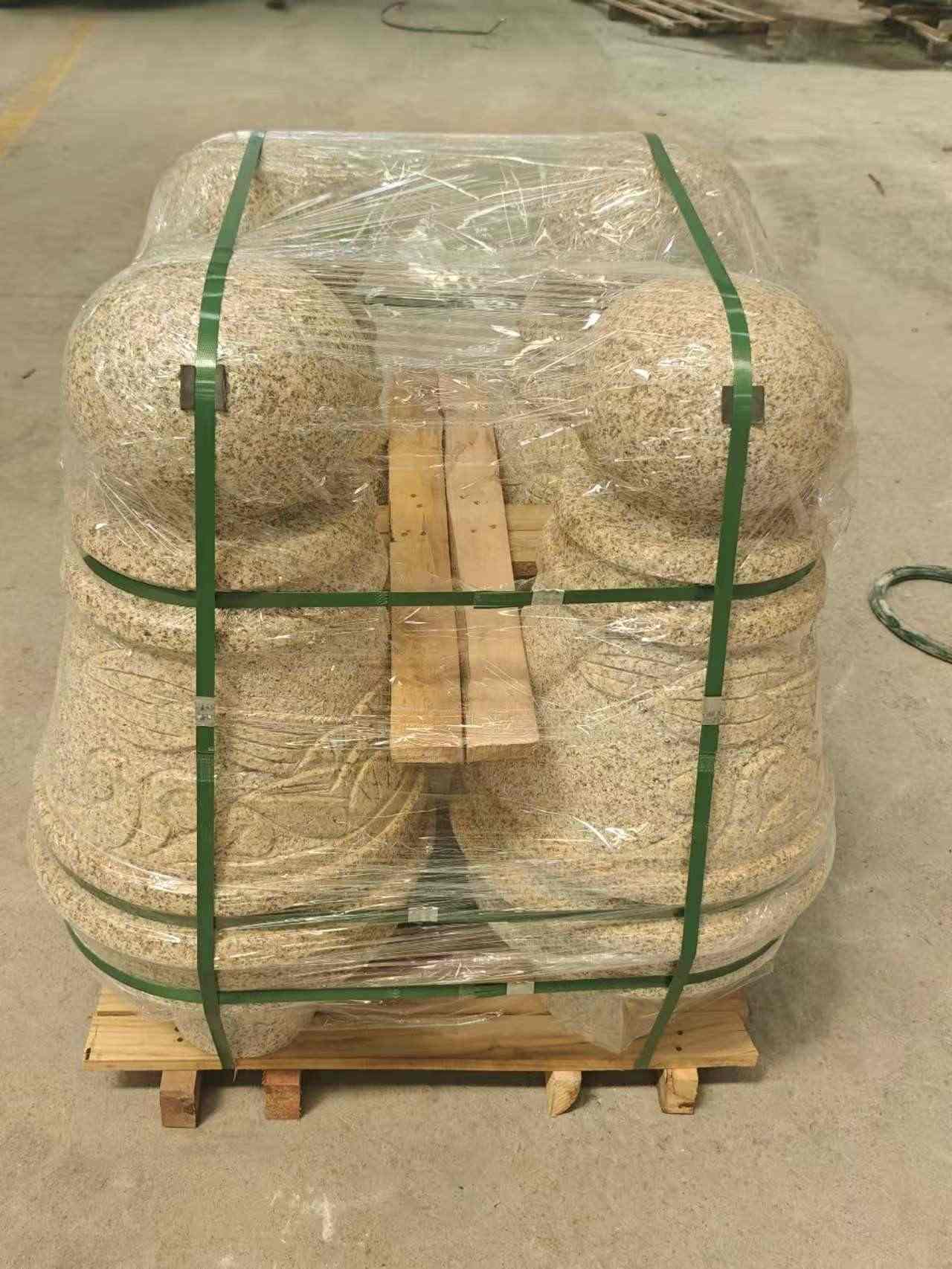 吴忠 黄金麻异形定制雕花——棒棒糖挡车柱