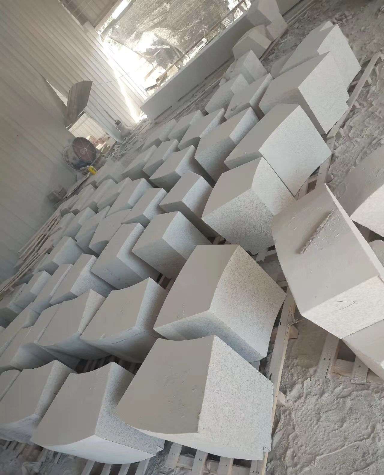 吴忠 白麻花岗岩异形坐凳