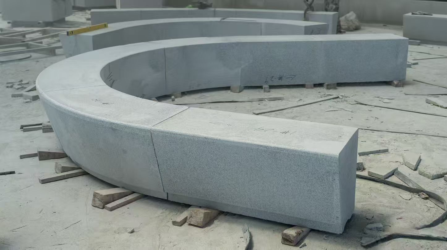 吴忠 芝麻白花岗岩光面弧形坐凳