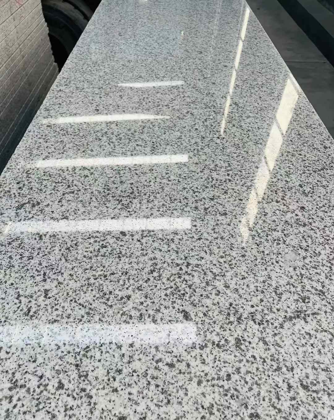 吴忠 白麻花岗岩光面毛板