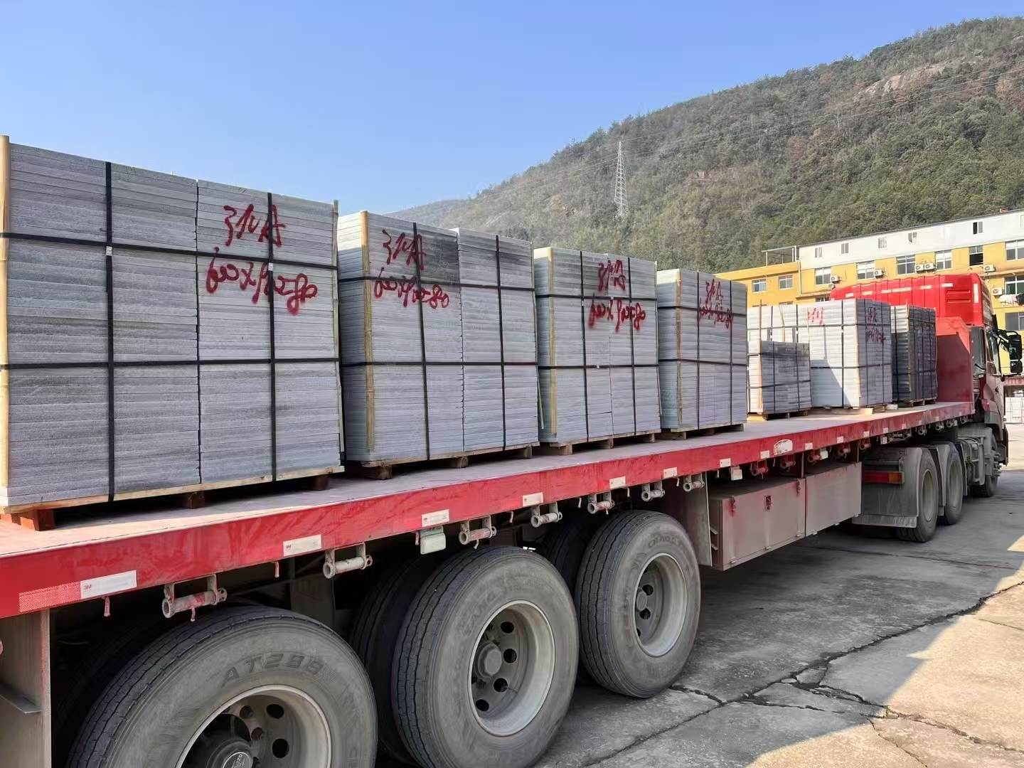 吴忠 芝麻灰地铺石出货日常