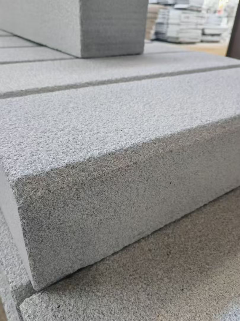 吴忠 芝麻灰荔枝面路沿石