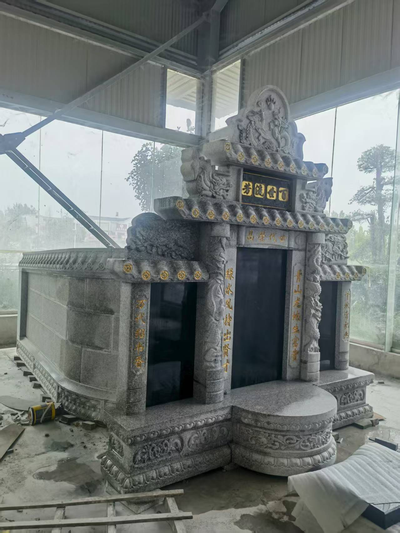 吴忠 芝麻白墓碑效果展示图